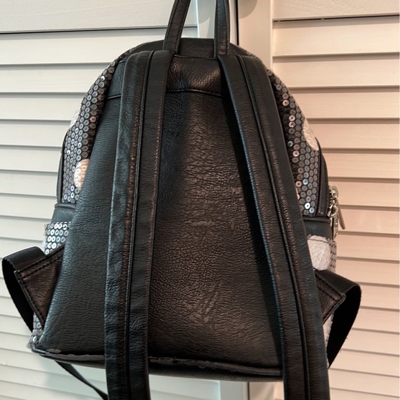 Loungefly Disney mini mouse bag - Picture 5 of 8